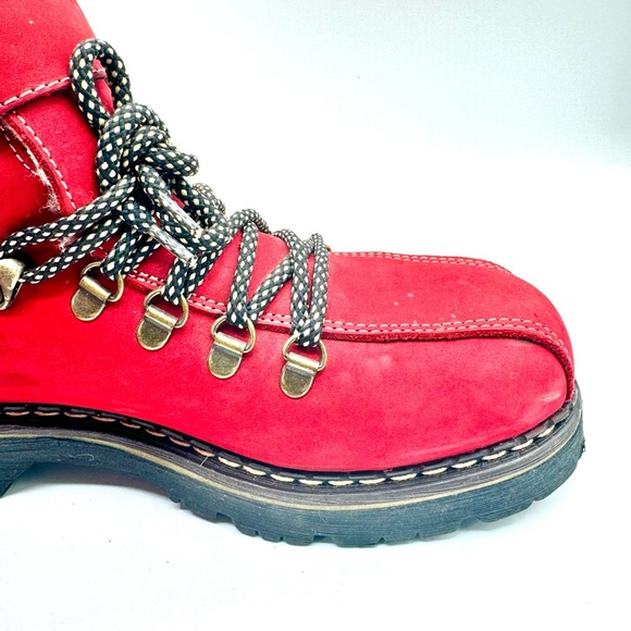 SAUTE MOUTON VINTAGE RED WINTER LEATHER BOOTS - HIKING BOOTS - MADE IN CANADA - Picture 12 of 15